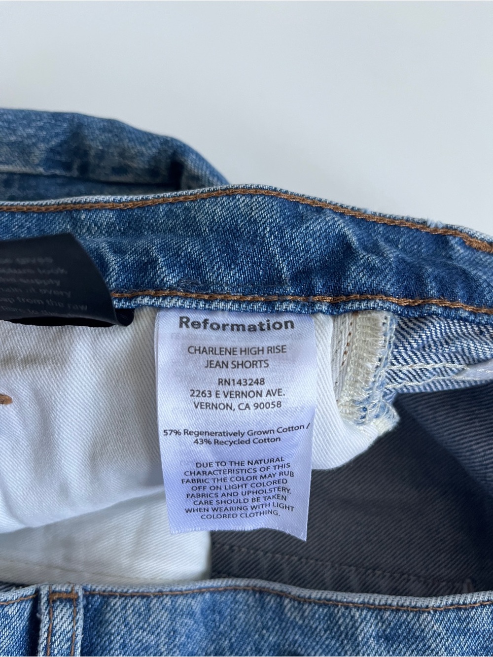 Reformation Charlene High Rise Jean Shorts size 28 - Picture 5 of 8